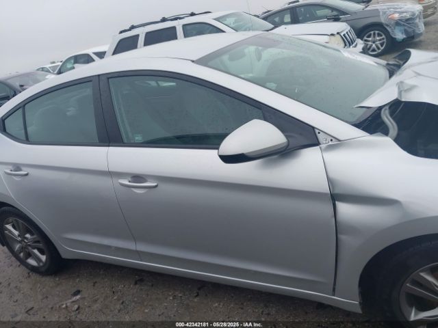 5NPD84LFXJH334705 Hyundai ELANTRA SEL