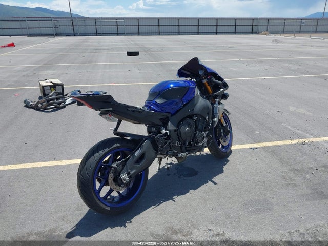 Продажа на аукционе авто 2019 Yamaha Yzfr1, vin: JYARN39EXKA004588, номер лота: 42342228