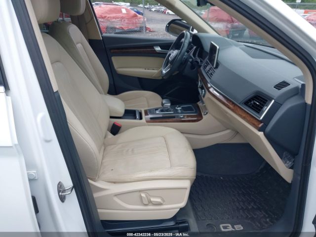 WA1BNAFY9J2007297 Audi Q5 2.0t Premium/2.0t Tech Premium