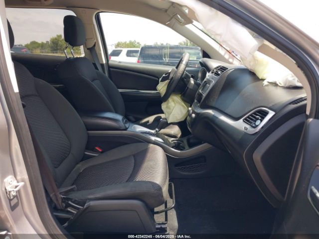 2019 DODGE JOURNEY 3C4PDCBG0KT852529 Photo 4