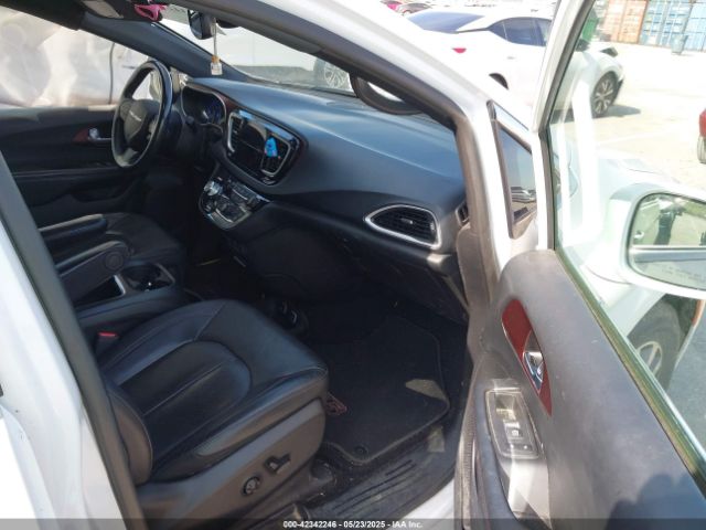 2020 CHRYSLER PACIFICA 2C4RC1EG5LR102298 Photo 4