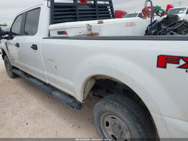 1FT7W2BT5KED15950 Ford F-250 Xl