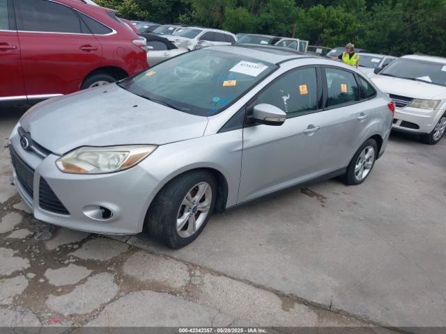 1FADP3F2XEL145047 Ford FOCUS SE