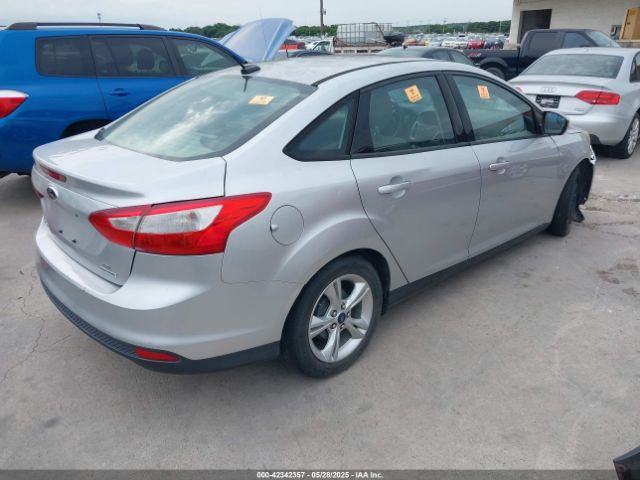 1FADP3F2XEL145047 Ford FOCUS SE