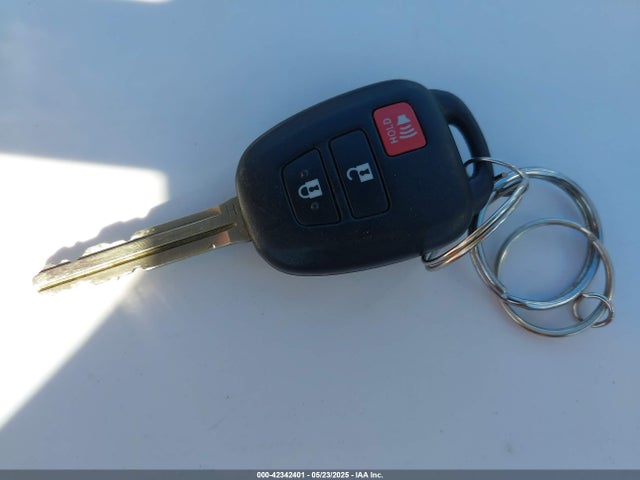JTDKDTB36F1586860 Toyota Prius C Four/one/three/two