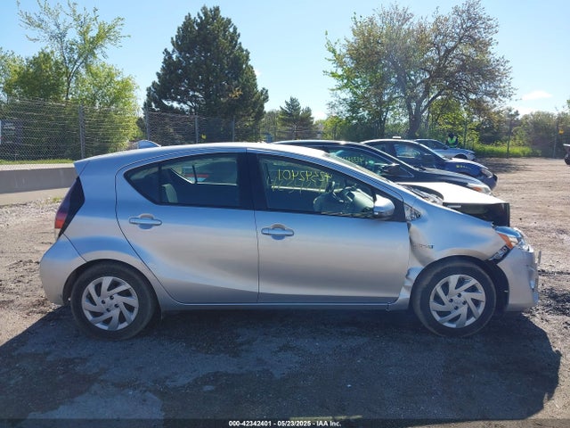 JTDKDTB36F1586860 Toyota Prius C Four/one/three/two