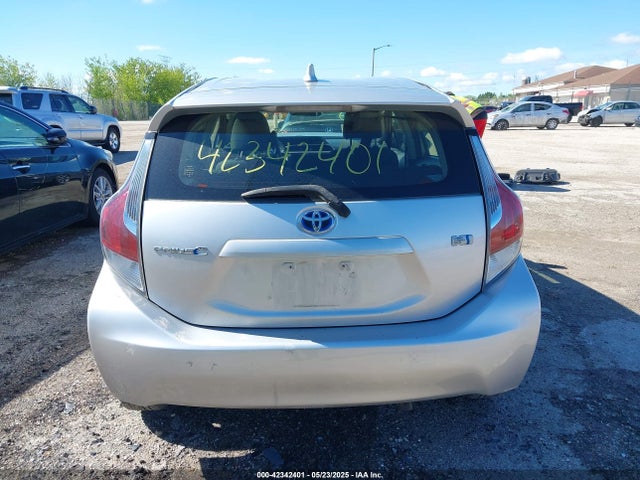 JTDKDTB36F1586860 Toyota Prius C Four/one/three/two