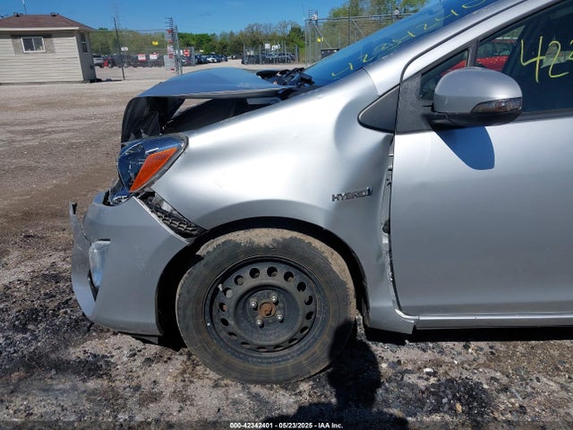 JTDKDTB36F1586860 Toyota Prius C Four/one/three/two