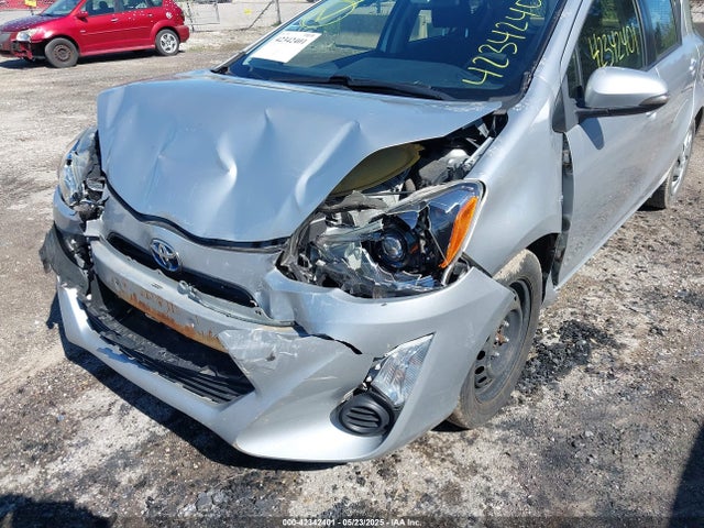 JTDKDTB36F1586860 Toyota Prius C Four/one/three/two