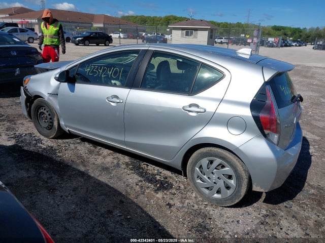 JTDKDTB36F1586860 Toyota Prius C Four/one/three/two