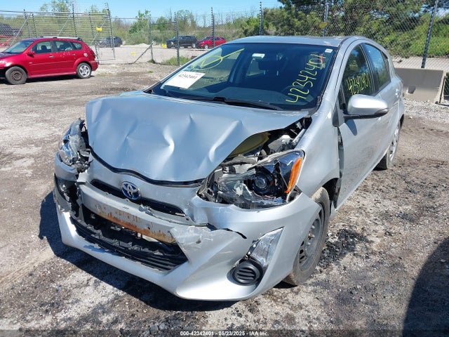 JTDKDTB36F1586860 Toyota Prius C Four/one/three/two