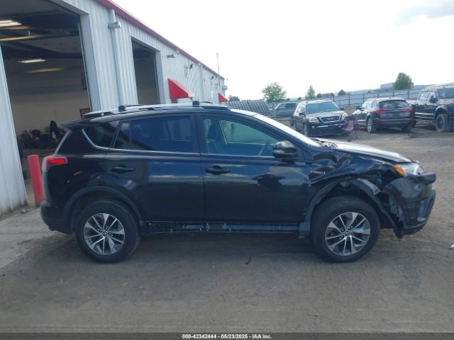 JTMRJREVXJD205137 Toyota Rav4 Hybrid Le