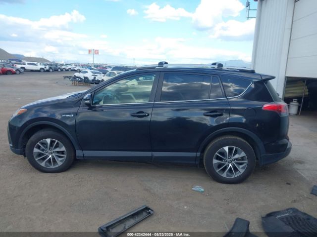 JTMRJREVXJD205137 Toyota Rav4 Hybrid Le