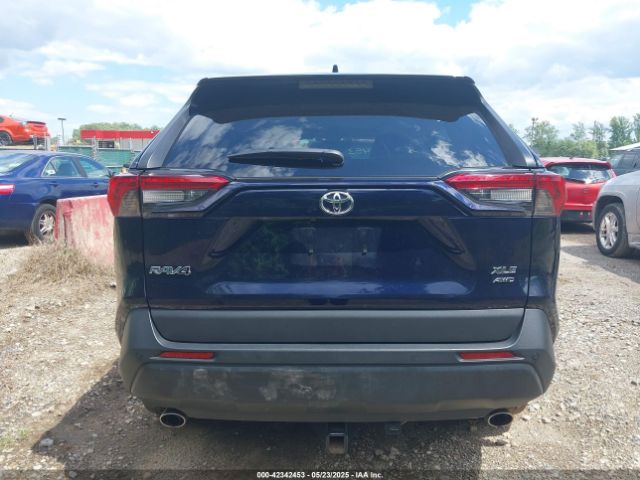 2T3A1RFV4RW411404 Toyota Rav4 Xle Premium