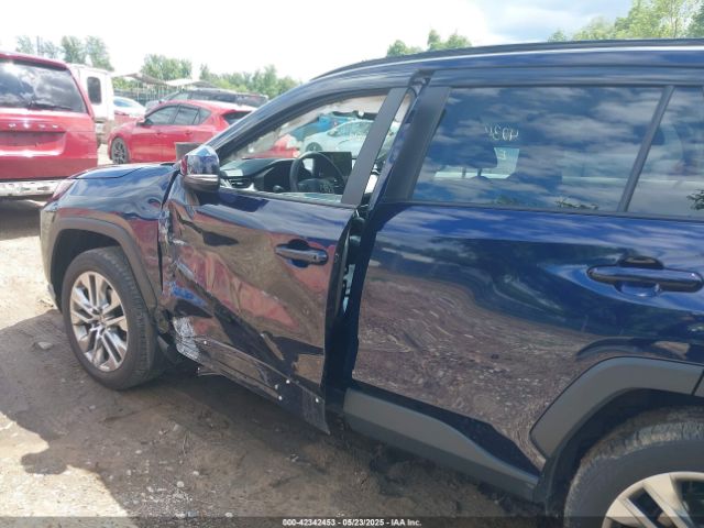 2T3A1RFV4RW411404 Toyota Rav4 Xle Premium