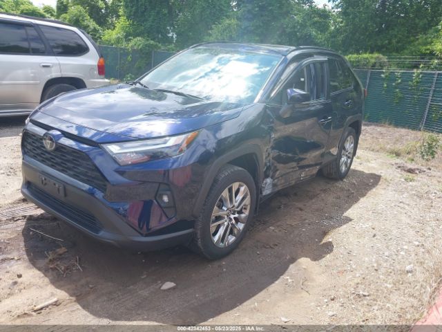 2T3A1RFV4RW411404 Toyota Rav4 Xle Premium