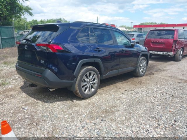 2T3A1RFV4RW411404 Toyota Rav4 Xle Premium