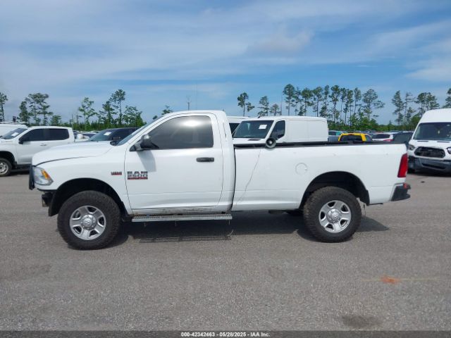 3C6MR5AJ3HG643744 RAM 2500 Tradesman  4x4 8' Box