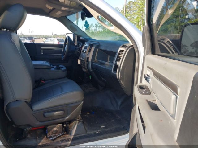 3C6MR5AJ3HG643744 RAM 2500 Tradesman  4x4 8' Box