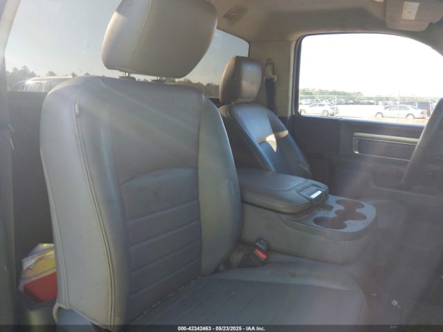 3C6MR5AJ3HG643744 RAM 2500 Tradesman  4x4 8' Box