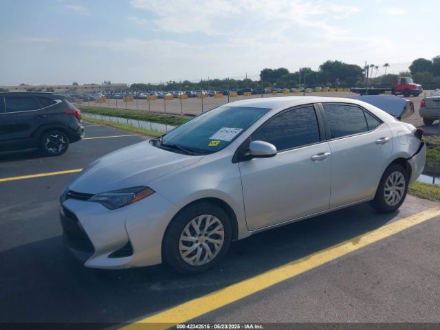 2T1BURHE1JC049409 Toyota COROLLA LE