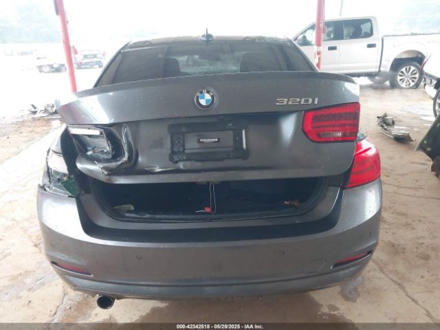 WBA8A9C54GK617747 BMW 320i