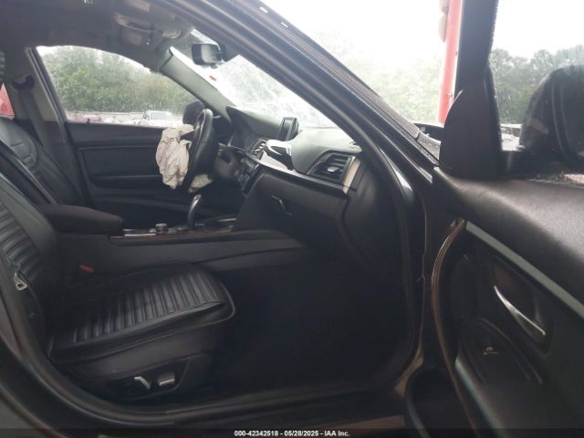 WBA8A9C54GK617747 BMW 320i