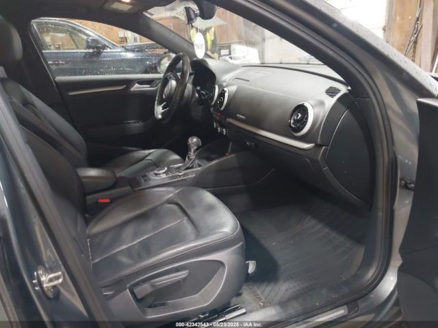 2017 AUDI A3 WAUB8GFF5H1041409 Photo 4