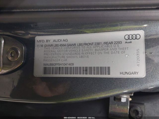 2017 AUDI A3 WAUB8GFF5H1041409 Photo 8