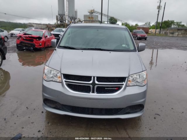 2C4RDGCG7GR381228 Dodge Grand Caravan Sxt