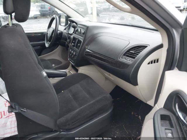 2C4RDGCG7GR381228 Dodge Grand Caravan Sxt