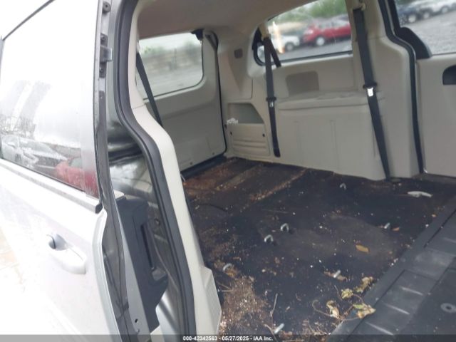 2C4RDGCG7GR381228 Dodge Grand Caravan Sxt