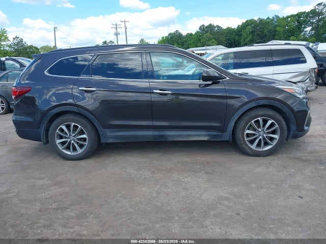 KM8SMDHF9JU268192 Hyundai Santa Fe Se
