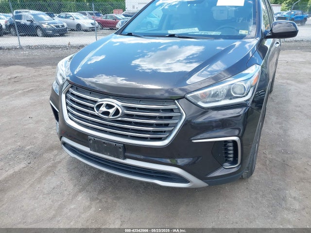 KM8SMDHF9JU268192 Hyundai Santa Fe Se