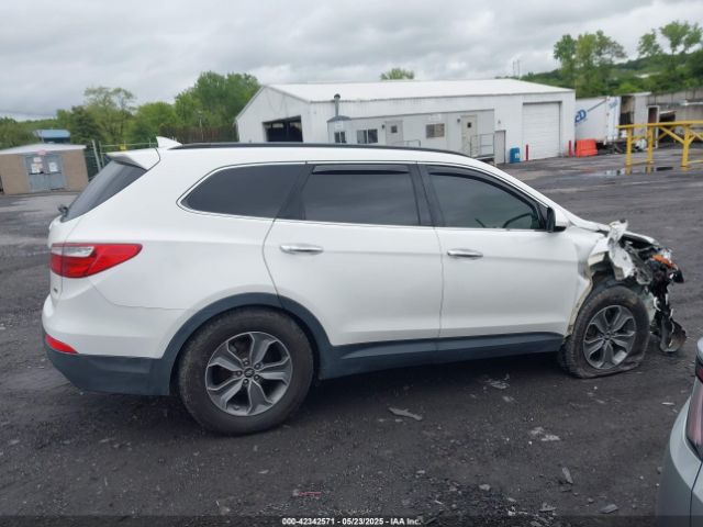 KM8SMDHF2GU151580 Hyundai Santa Fe Se