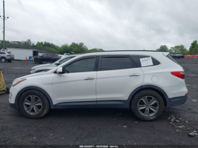 KM8SMDHF2GU151580 Hyundai Santa Fe Se
