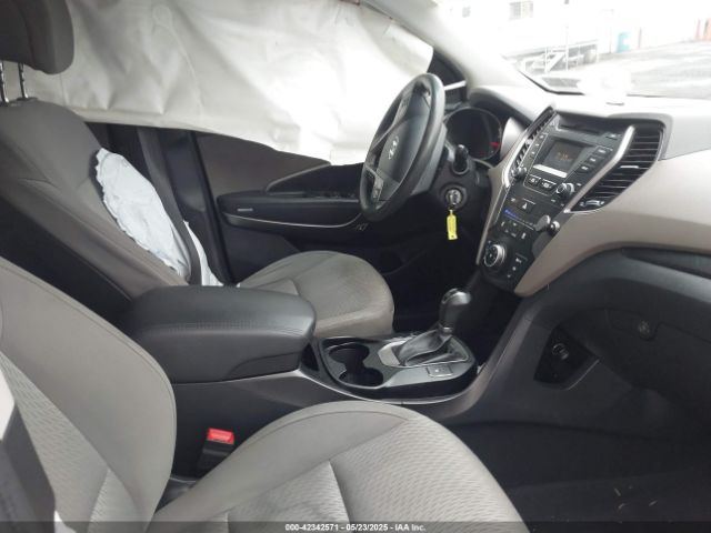 KM8SMDHF2GU151580 Hyundai Santa Fe Se