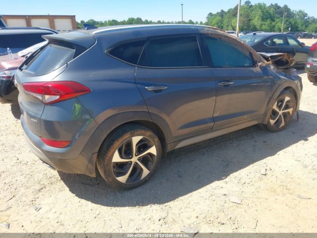 KM8J33ALXJU734205 Hyundai Tucson Sport