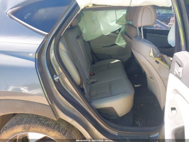KM8J33ALXJU734205 Hyundai Tucson Sport