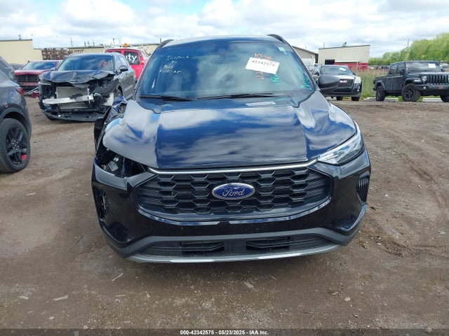 1FMCU9MNXSUA63061 Ford Escape St-line
