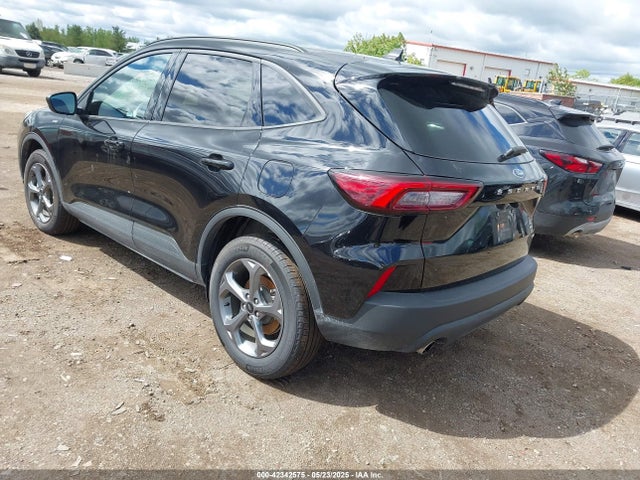 1FMCU9MNXSUA63061 Ford Escape St-line