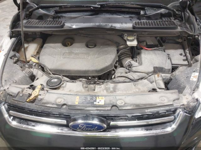 1FMCU9J95EUA18704 Ford Escape Titanium