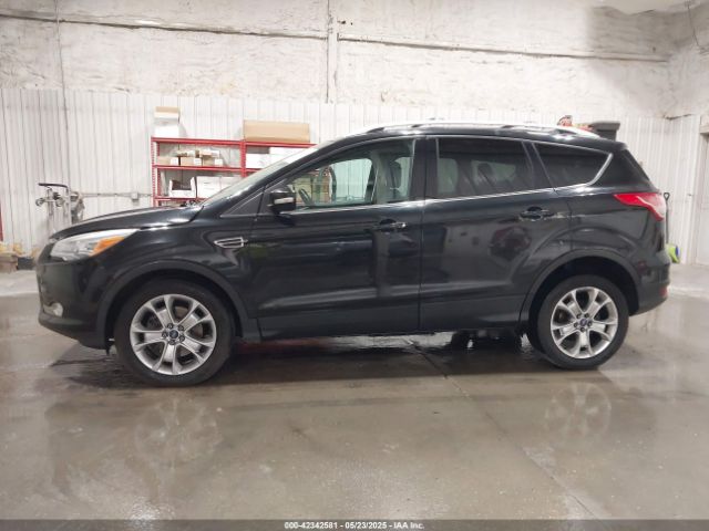 1FMCU9J95EUA18704 Ford Escape Titanium