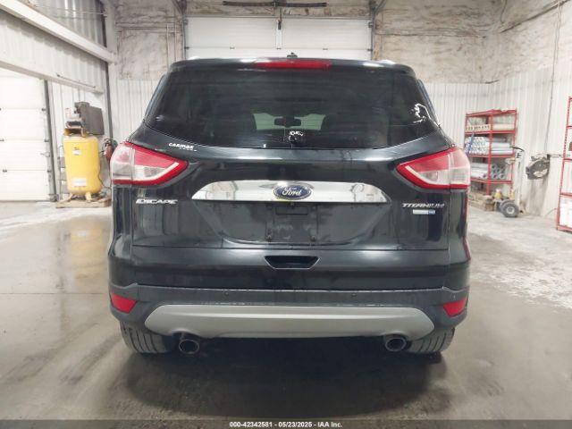 1FMCU9J95EUA18704 Ford Escape Titanium