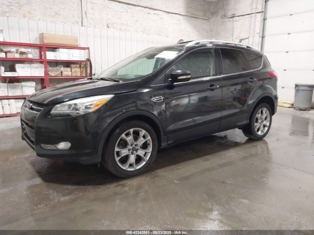 1FMCU9J95EUA18704 Ford Escape Titanium
