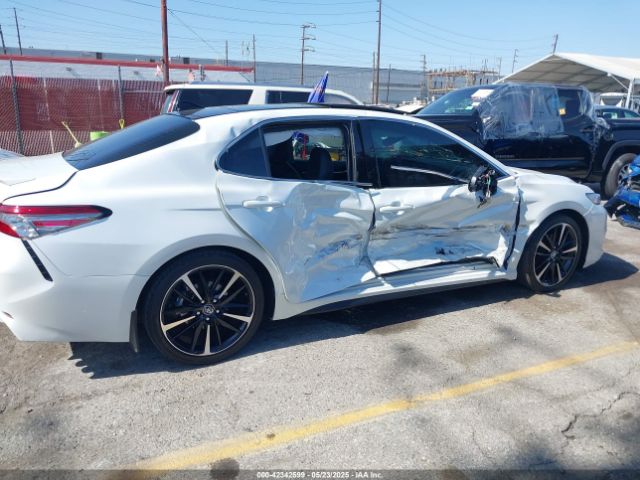 4T1BZ1HK8JU012879 Toyota Camry Xle V6/xse V6