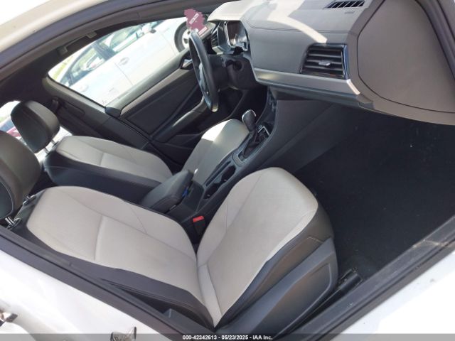 2020 VOLKSWAGEN JETTA 3VWCB7BU8LM054323 Photo 4