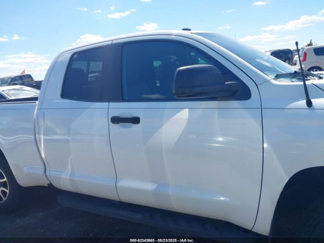 5TFUM5F18EX053031 Toyota Tundra Sr 4.6l V8/sr5 4.6l V8
