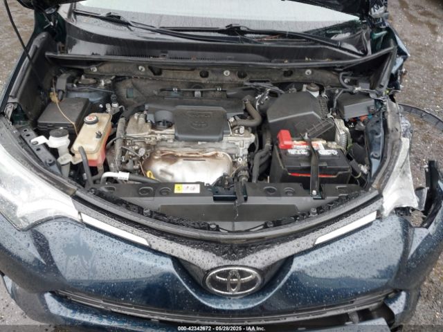 JTMBFREV2JJ206013 Toyota RAV4 LE