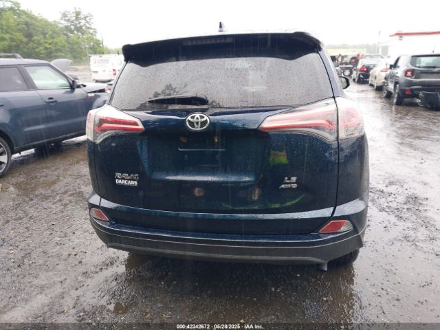 JTMBFREV2JJ206013 Toyota RAV4 LE
